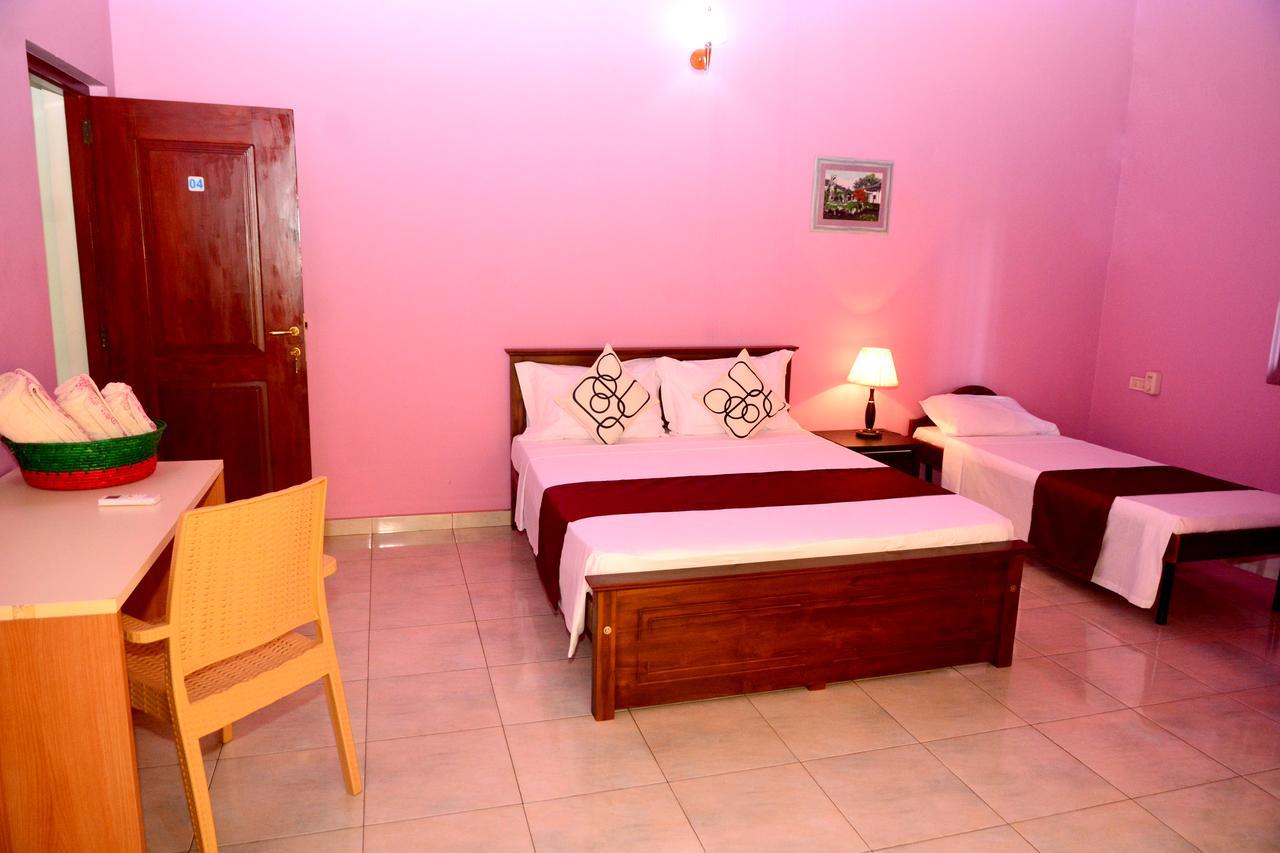 Robi Garden Villa Negombo Exterior foto